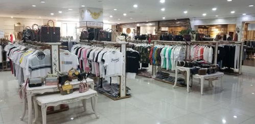 合肥服裝工廠店T恤10元一件，是噱頭還是真營銷？小編親歷為你揭秘